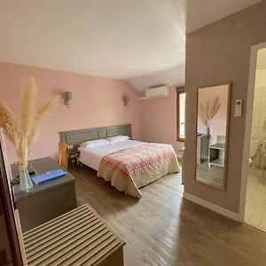 https://hotel-le-baudiere.hotels-rhonealpes.com