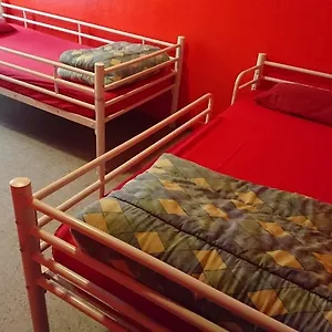 https://hostel-blue-planet.fr-paris.fr